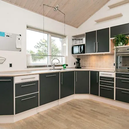 5 Star Holiday Home In Albaek *