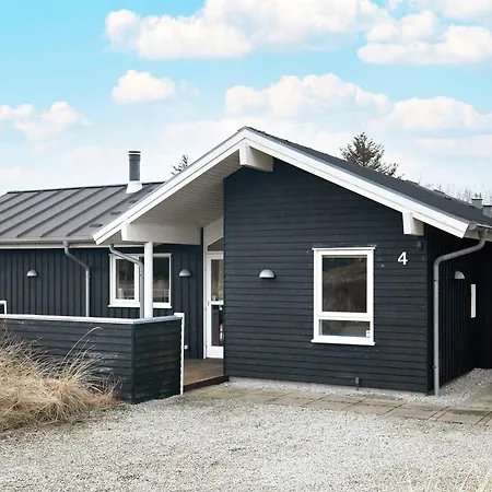 5 Star Holiday Home In Albaek