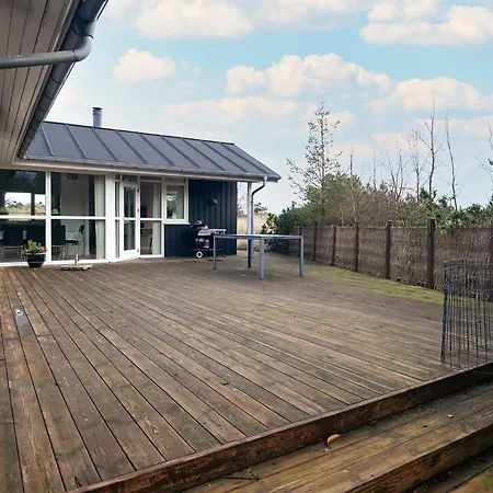 5 Star Holiday Home In Albaek Ferienhaus
